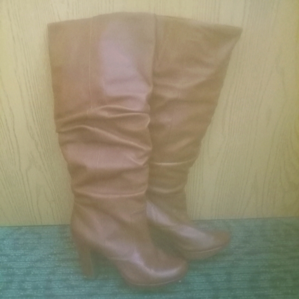 Brown Gianni Bini Leather Boots